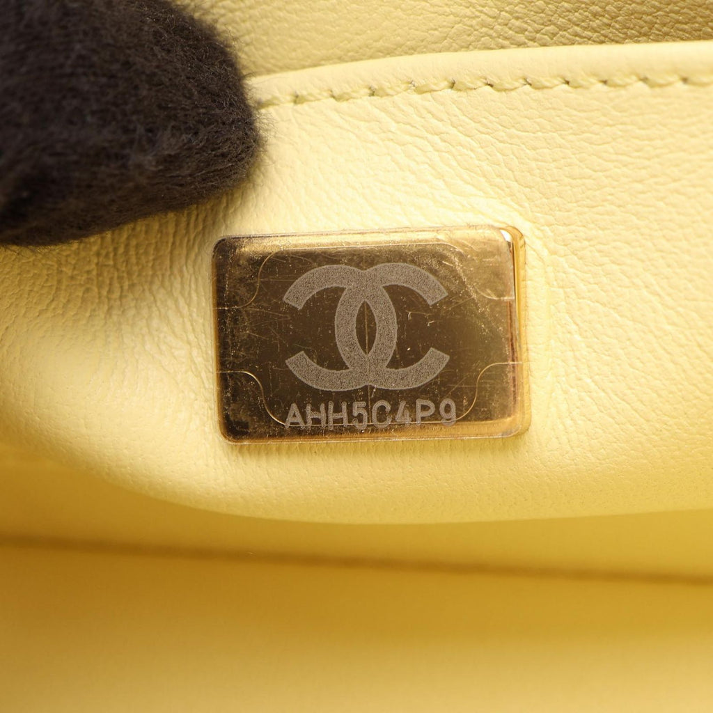 Chanel Shoulder Bag Quilted Vanity 2-Way Pastel Yellow Lambskin Chain — view 5