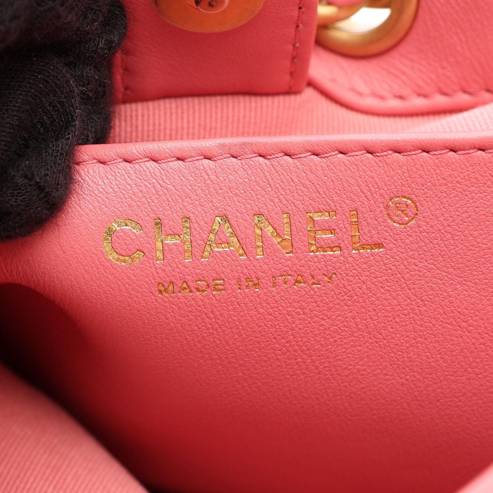 Chanel Shoulder Bag Quilted Pink Lambskin Drawstring — view 4