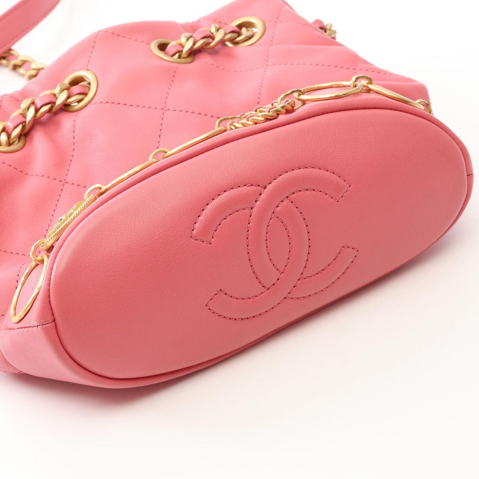 Chanel Shoulder Bag Quilted Pink Lambskin Drawstring — view 9