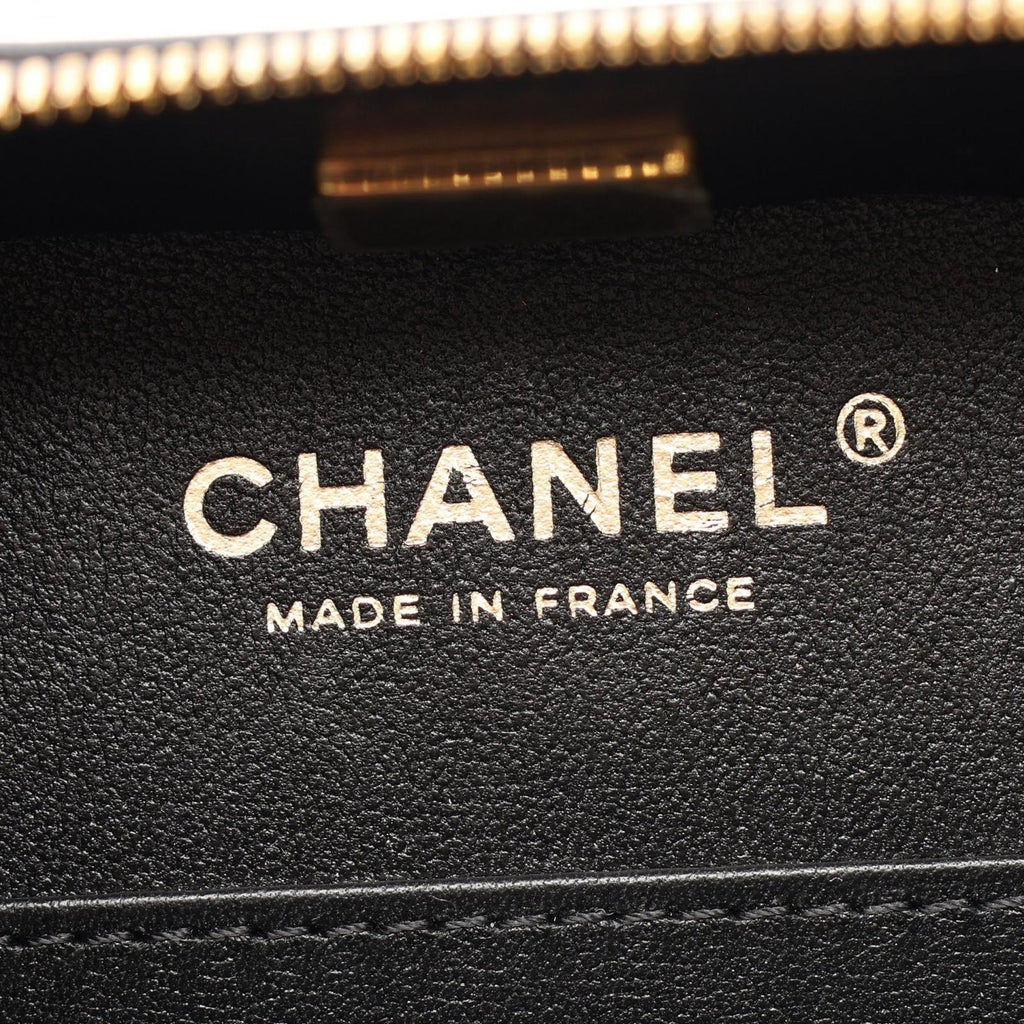 Chanel Shoulder Bag Quilted Vanity Black Lambskin 2-Way Chain — view 4