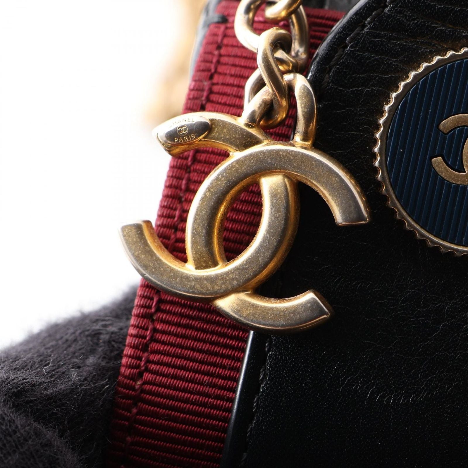 Chanel Shoulder Bag Quilted Black Leather Canvas — view 9