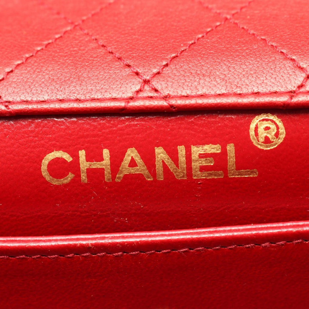 Chanel Shoulder Bag Quilted Bicolor Turnlock Red Navy Lambskin Chain — view 4