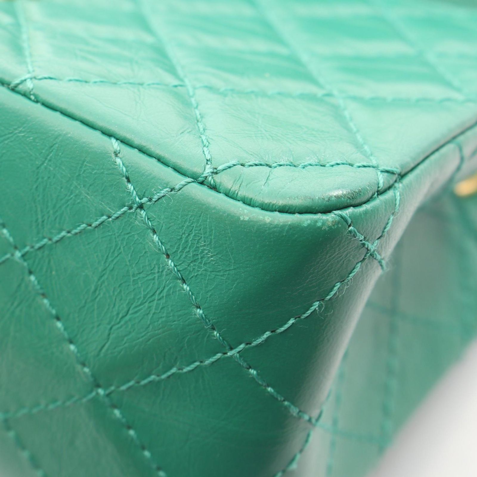 Chanel Shoulder Bag 2.55 Mini Quilted Green Leather Chain — view 7