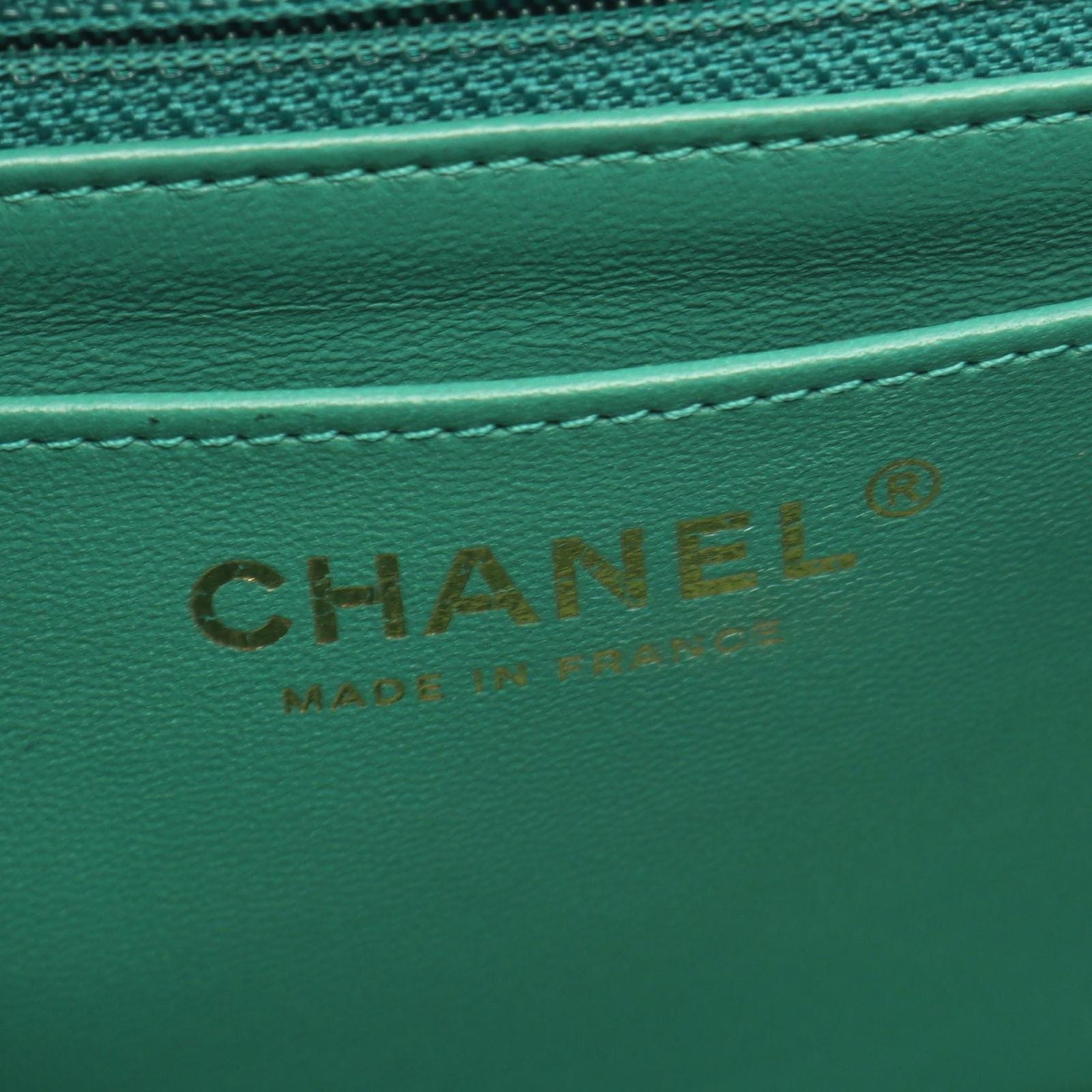 Chanel Shoulder Bag 2.55 Mini Quilted Green Leather Chain — view 4