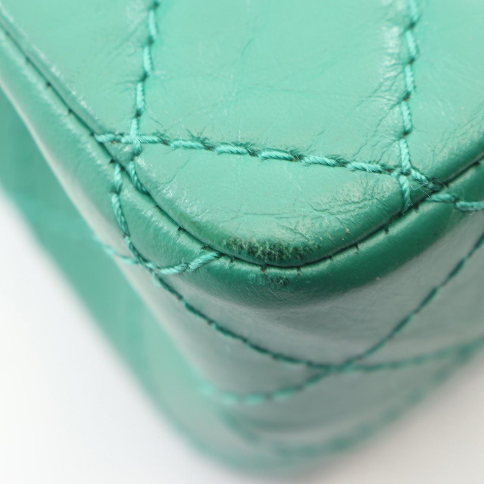 Chanel Shoulder Bag 2.55 Mini Quilted Green Leather Chain — view 8