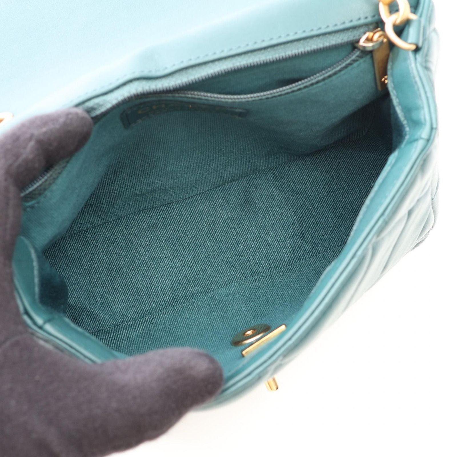 Chanel Shoulder Bag Quilted Green Lambskin Small Flap Chain — view 3