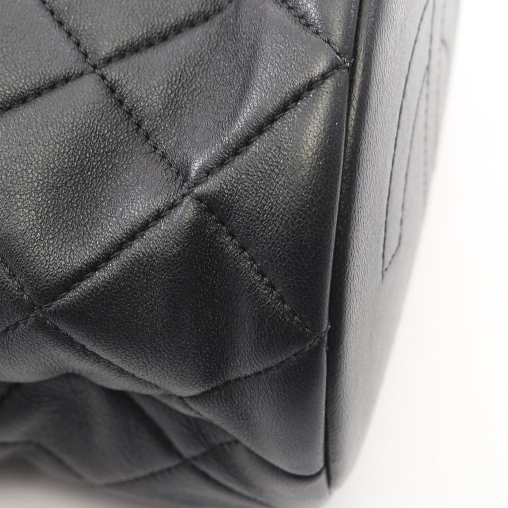 Chanel Shoulder Bag Quilted 2-Way Black Leather Pearl Handle — view 7