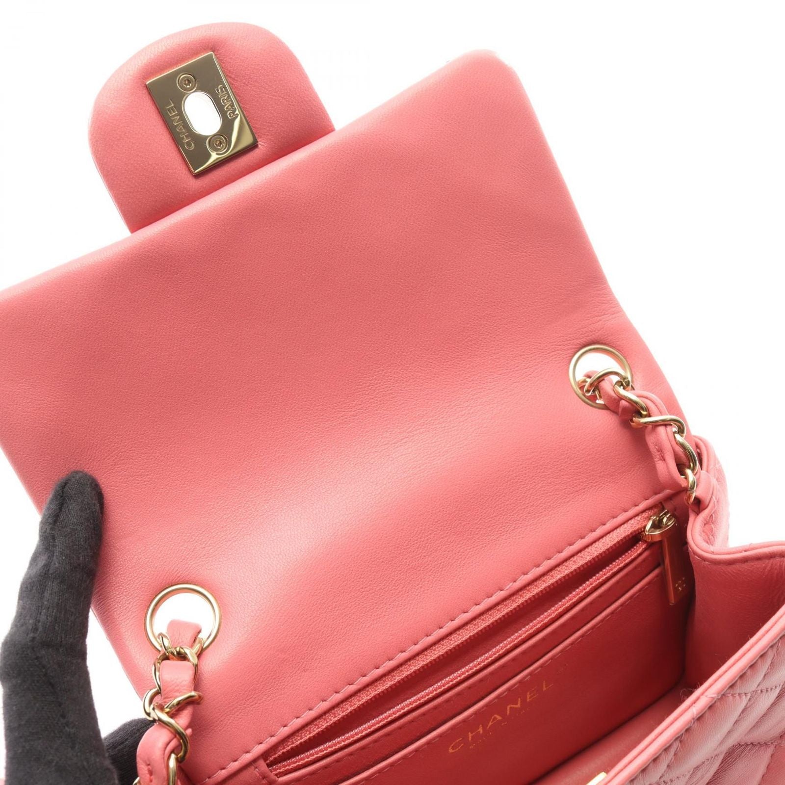 Chanel Shoulder Bag Mini Quilted Pink Lambskin Chain — view 9