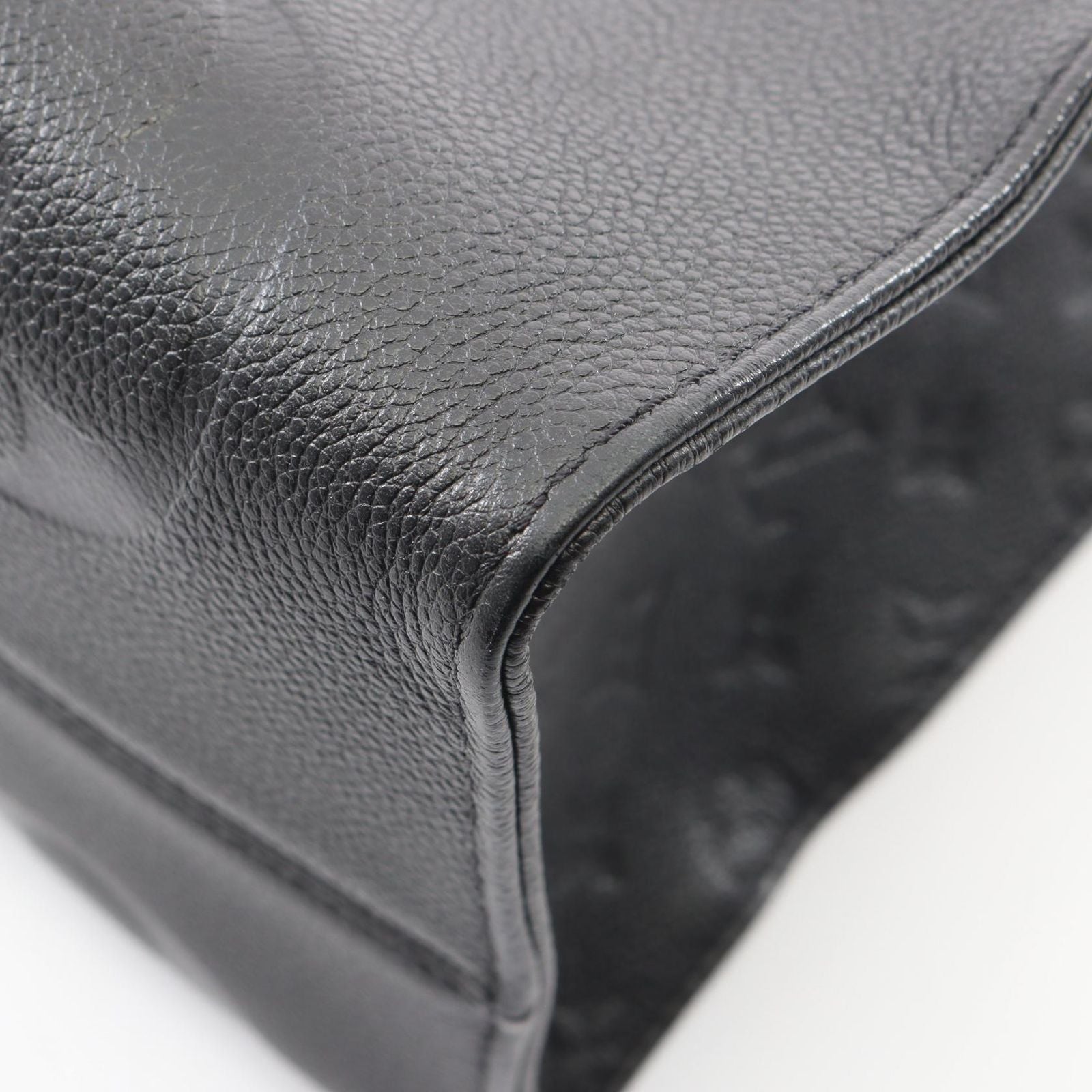 Louis Vuitton Tote On The Go GM Monogram Empreinte Noir 2-Way Leather — view 7