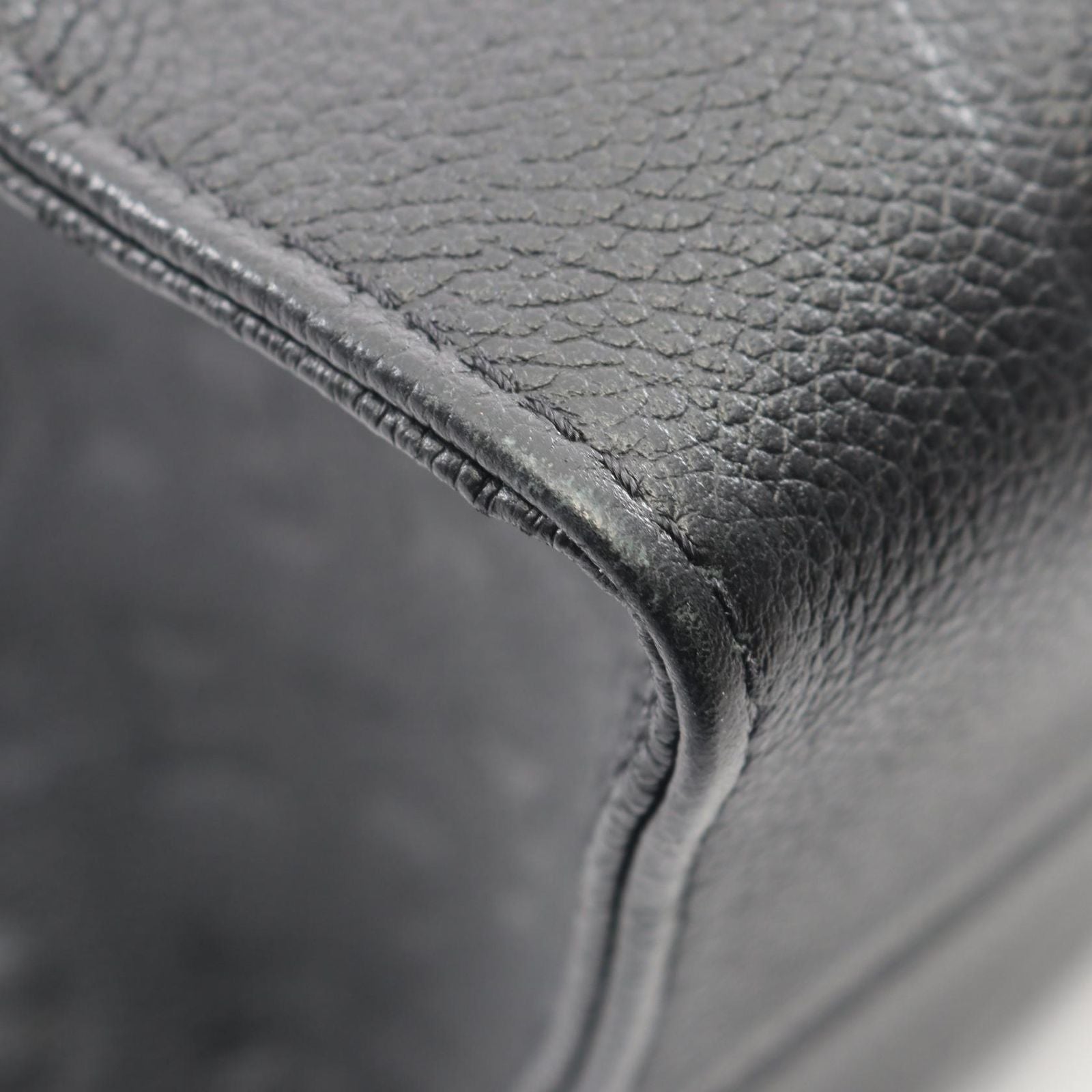 Louis Vuitton Tote On The Go GM Monogram Empreinte Noir 2-Way Leather — view 8