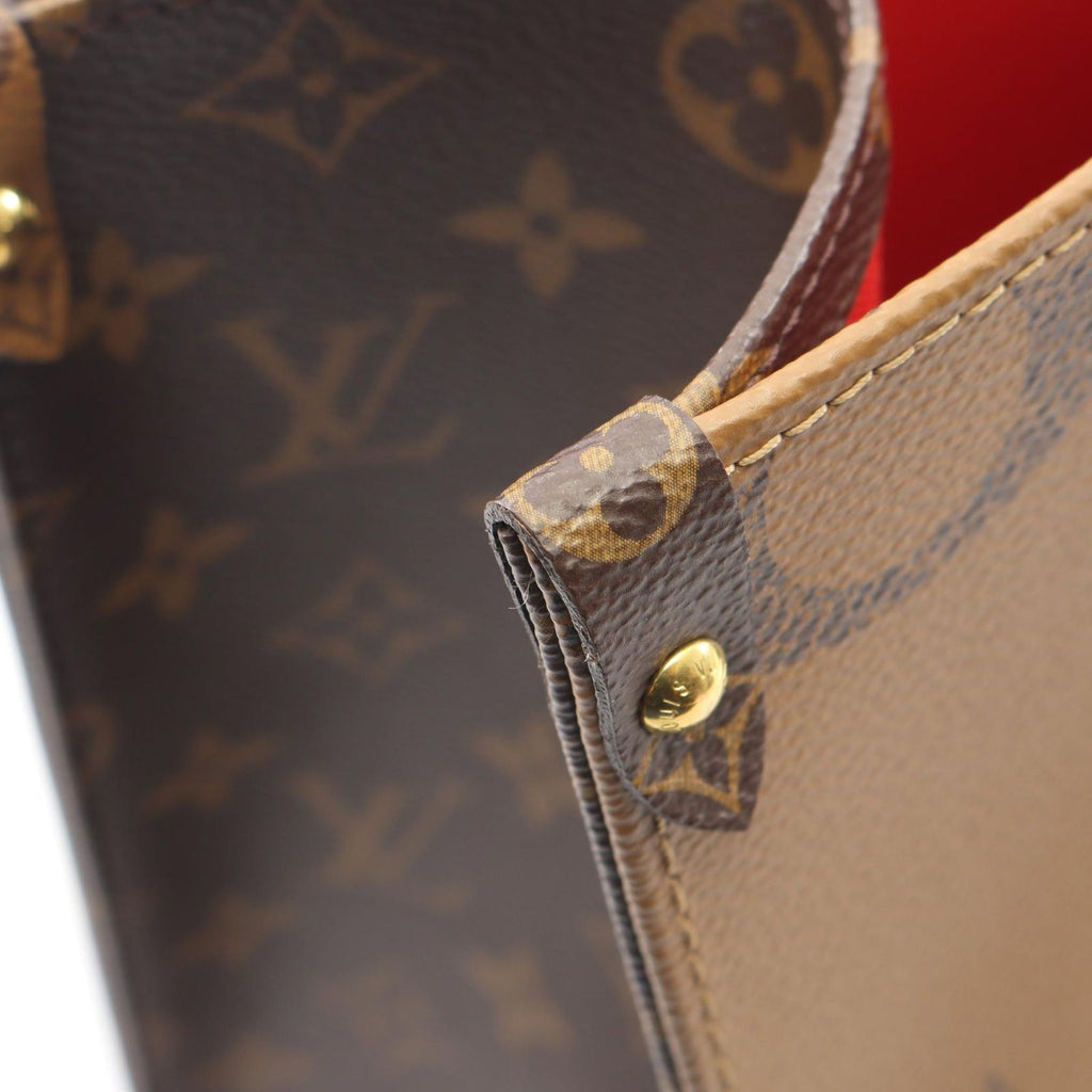 Louis Vuitton Tote On The Go MM Monogram Giant Reverse 2-Way Canvas Leather — view 5