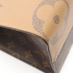 Louis Vuitton Tote On The Go MM Monogram Giant Reverse 2-Way Canvas Leather — view 6
