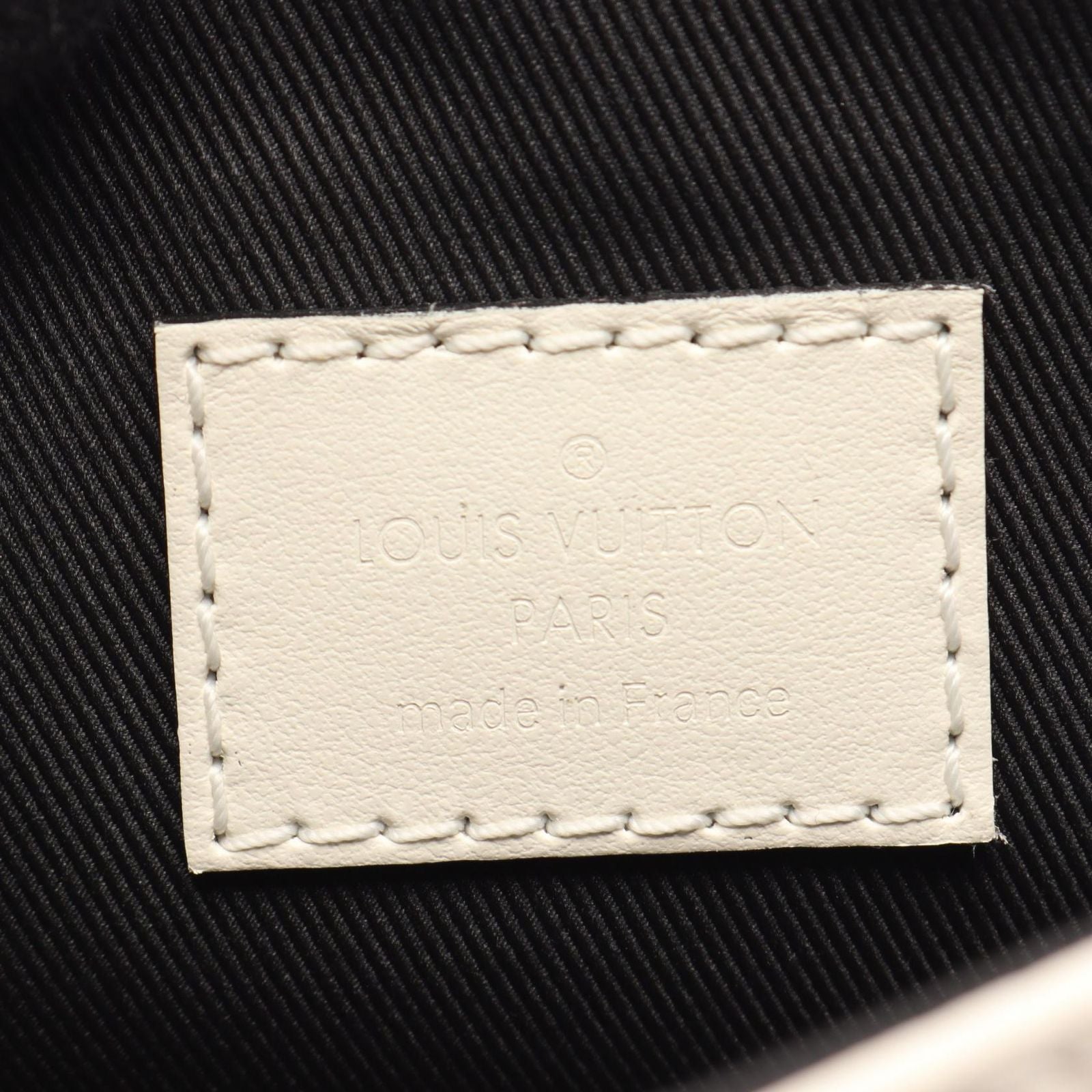 Louis Vuitton Waist Bag Christopher Xs Blanc — view 4