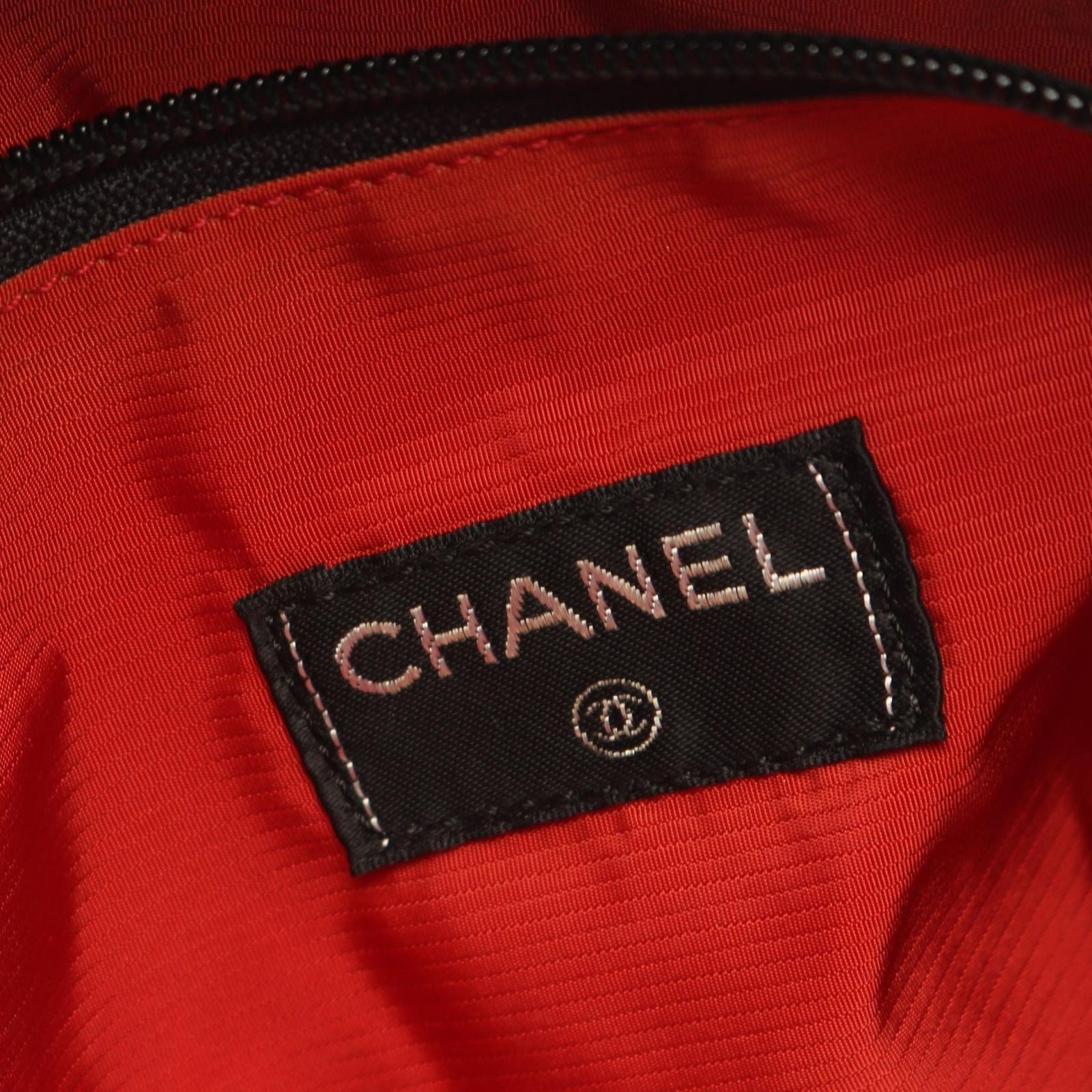Chanel Boston Bag Vintage Travel Line Black Nylon — view 4