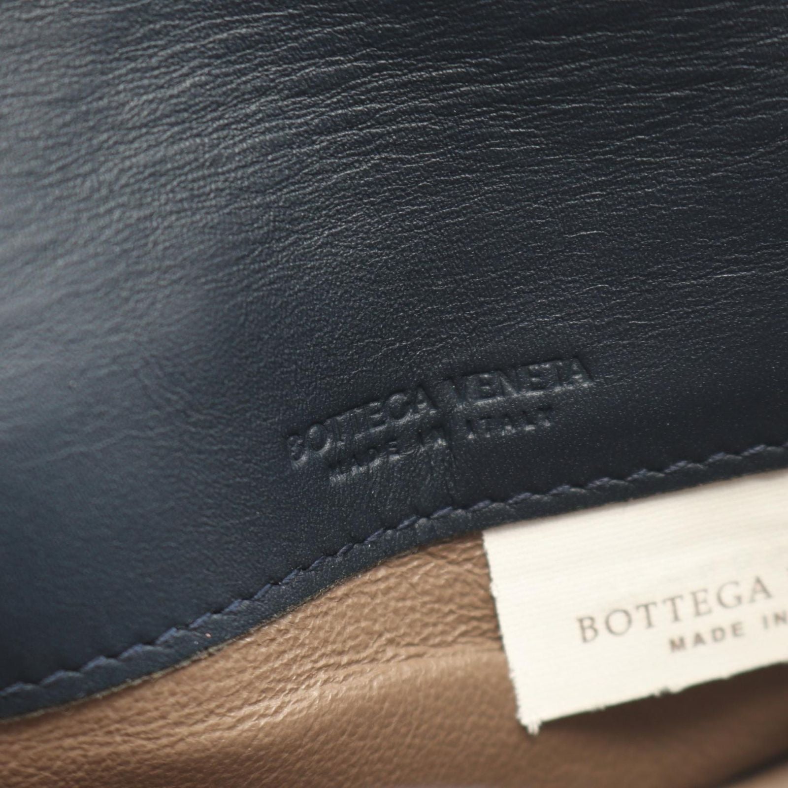 Bottega Veneta Business Card Holder Intrecciato Navy Leather — view 4