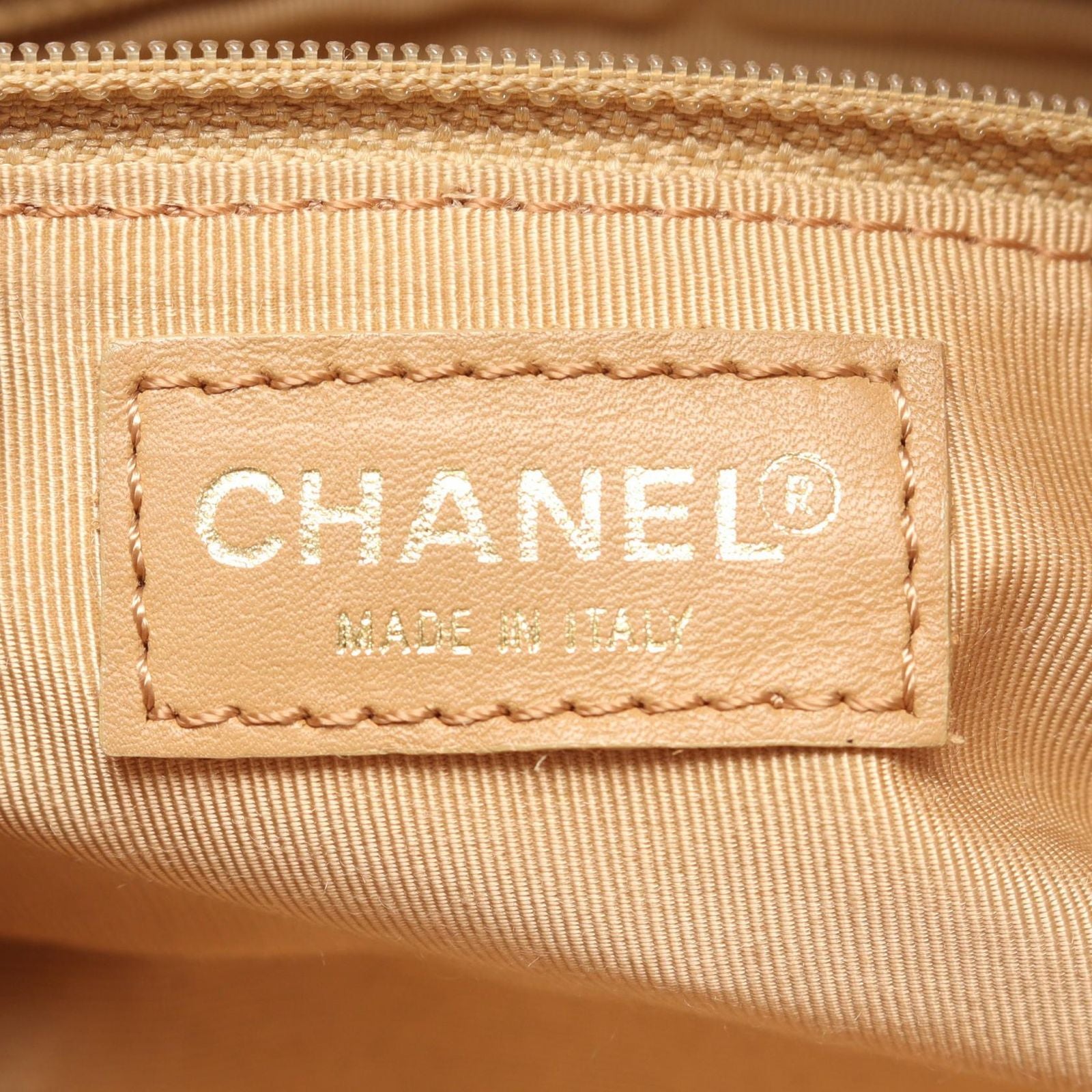 Chanel Shoulder Bag Choco Bar Rose Gold Leather — view 4