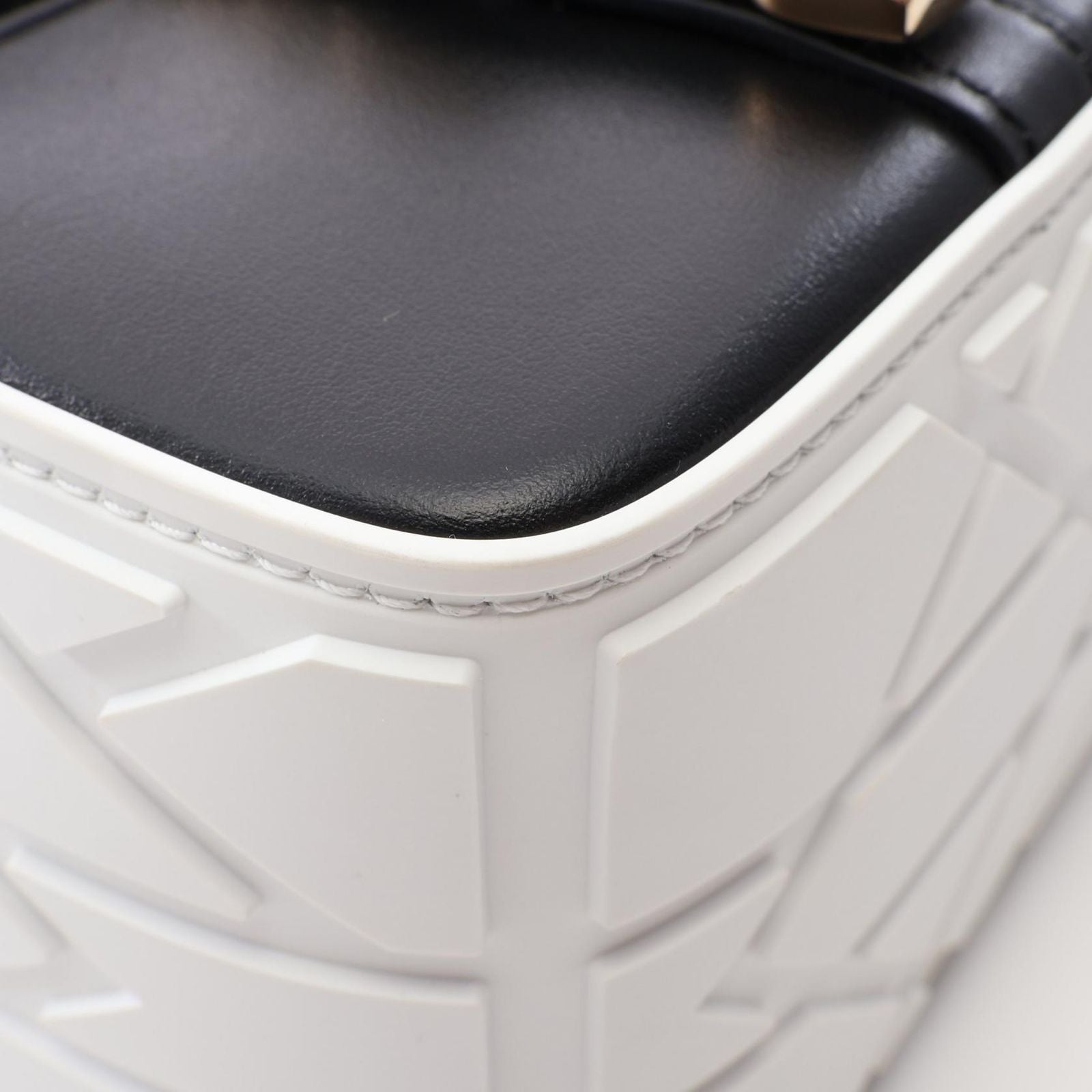 Dior Shoulder Bag Camp White Black Leather Small — view 6