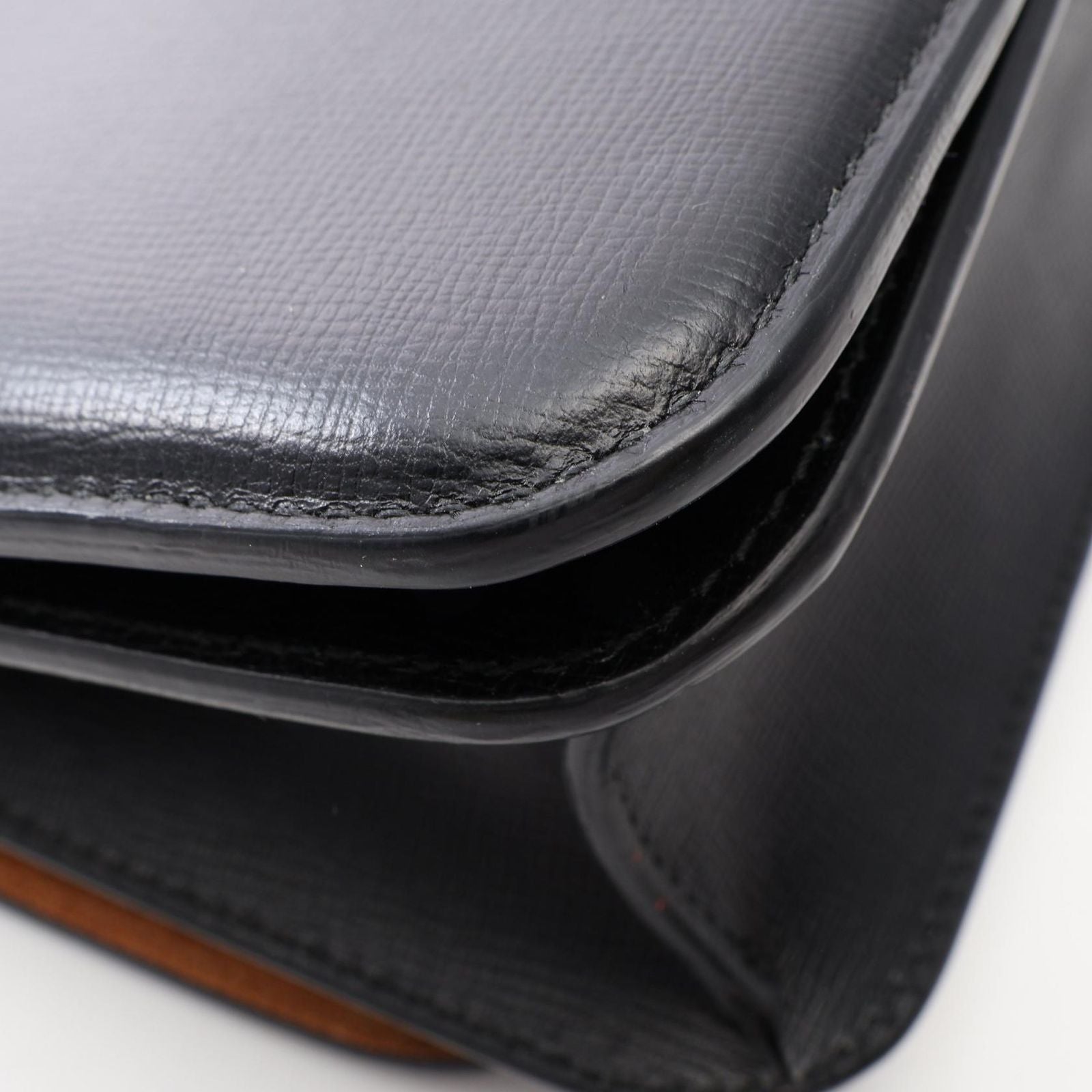 Bottega Veneta Shoulder Bag the Classic Black Leather — view 8