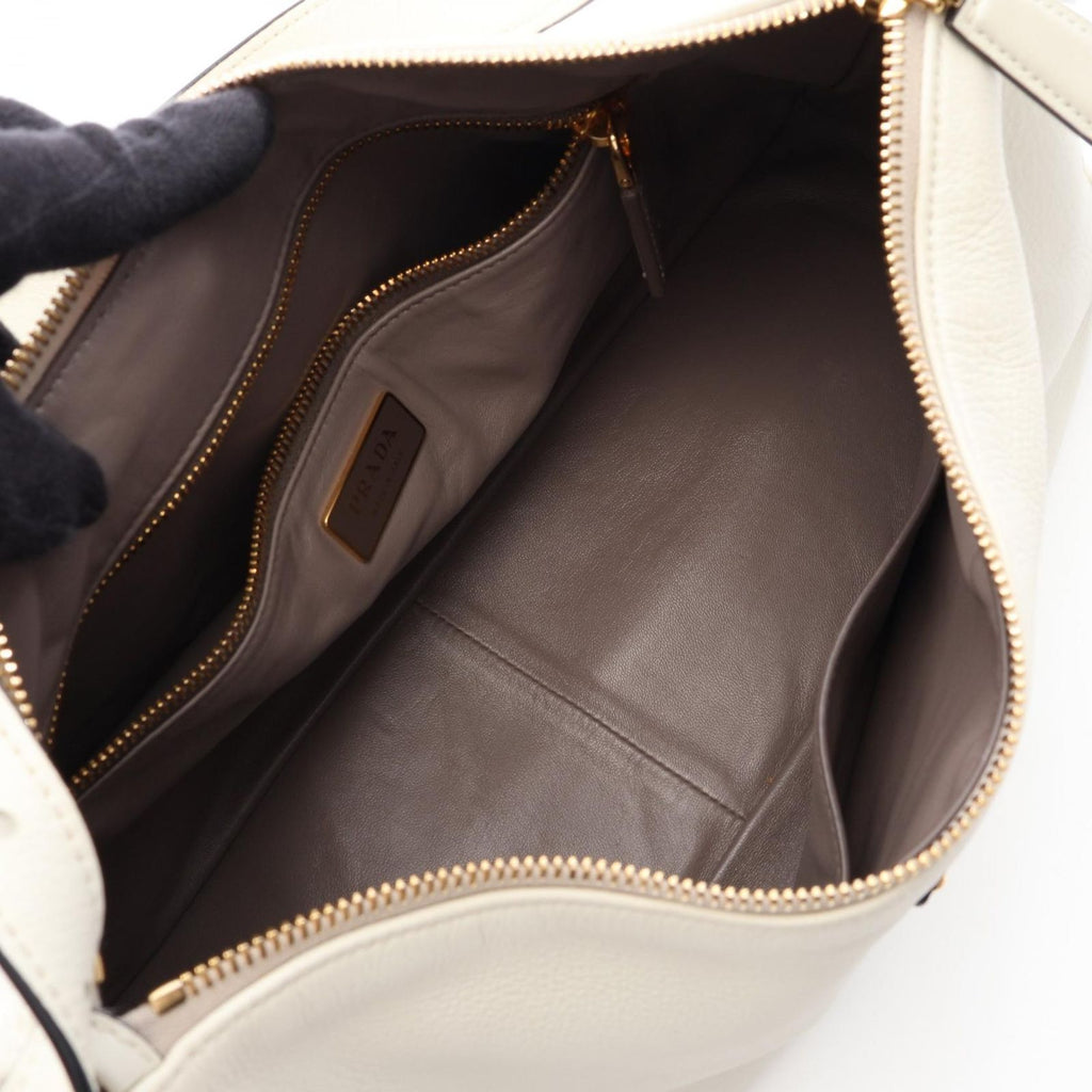 Prada Shoulder Bag Emme Large White Leather — view 3