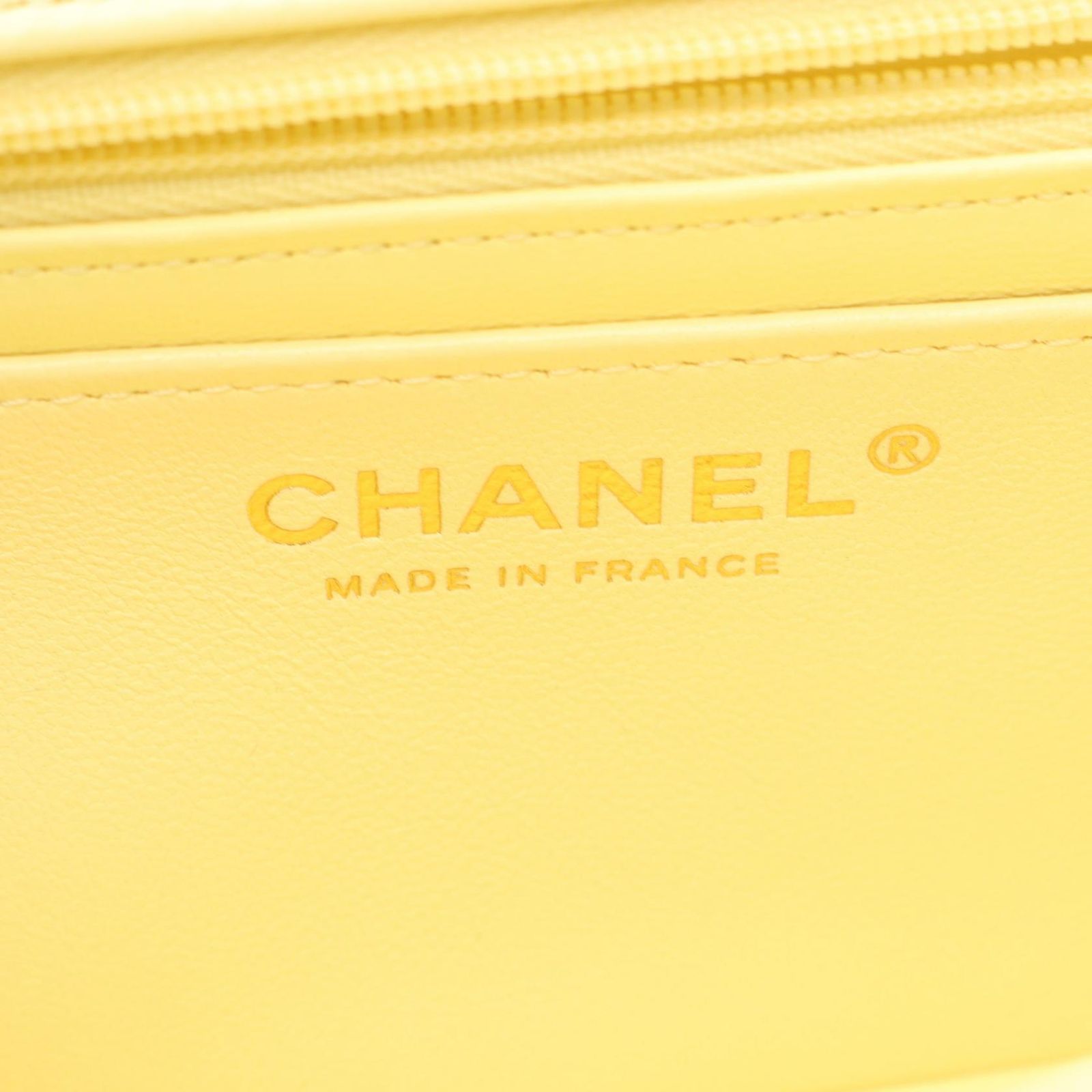 Chanel Shoulder Bag Mini Quilted 20 Cream Black Fabric Chain — view 4