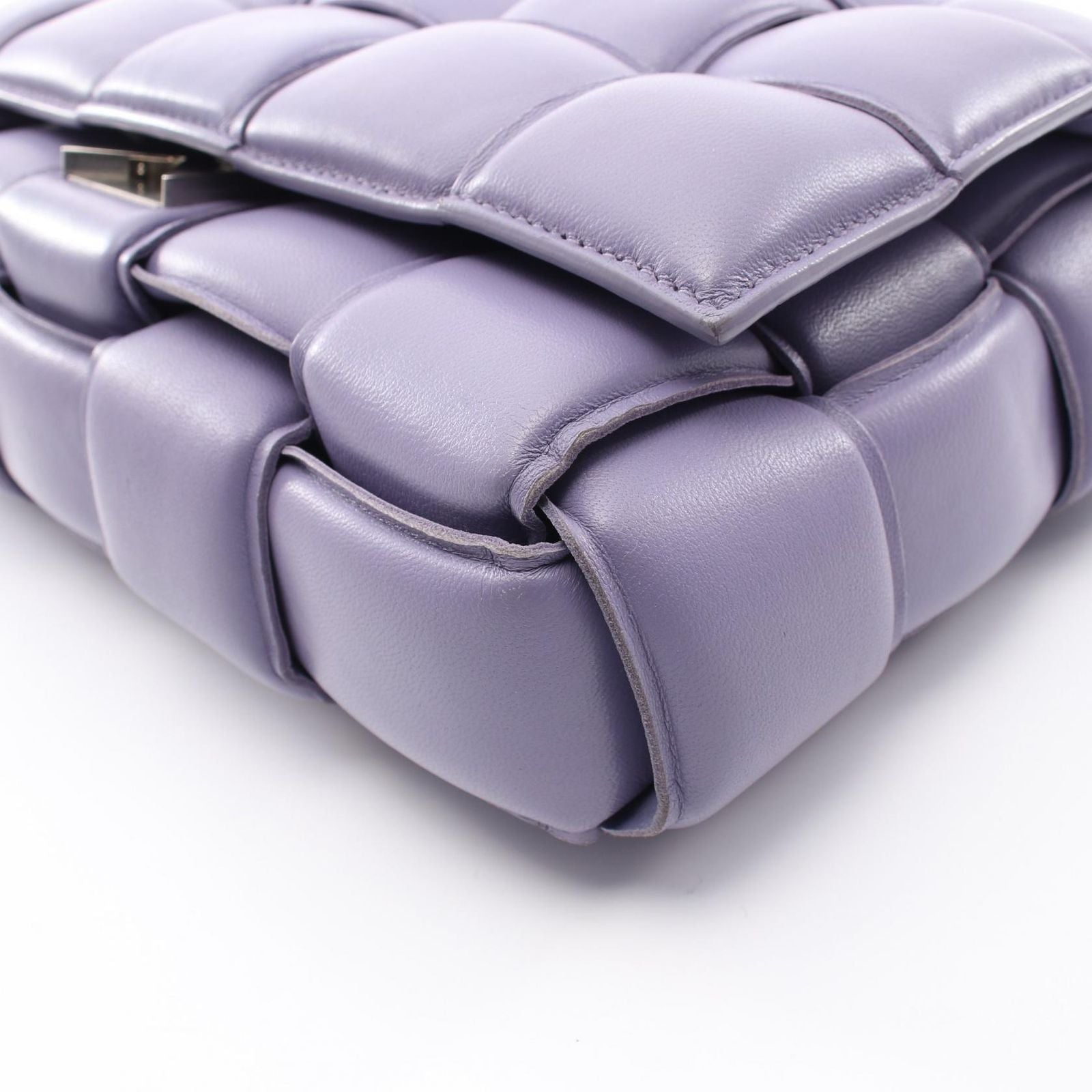 Bottega Veneta Shoulder Bag Padded Cassette Intrecciato Purple Leather — view 7