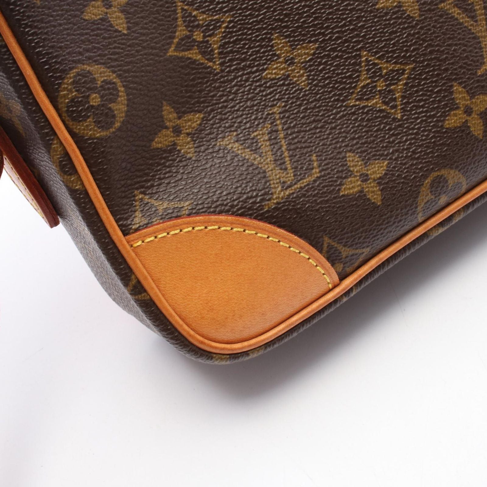 Louis Vuitton Shoulder Bag Trocadero 27 Monogram Canvas Leather — view 8