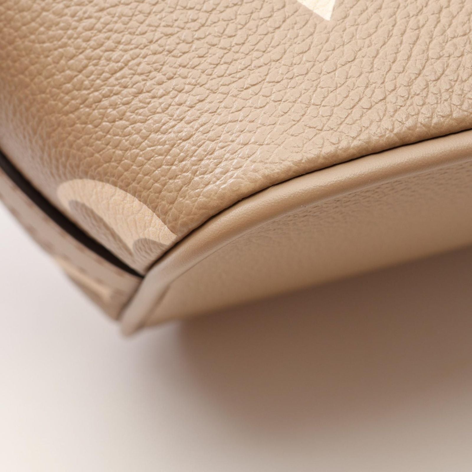 Louis Vuitton Handbag BB Bicolor Monogram Empreinte Tourterelle Cream 2-Way — view 7