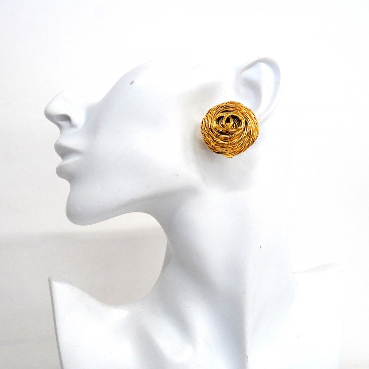 Chanel Earrings Vintage CC Logo Round — view 5