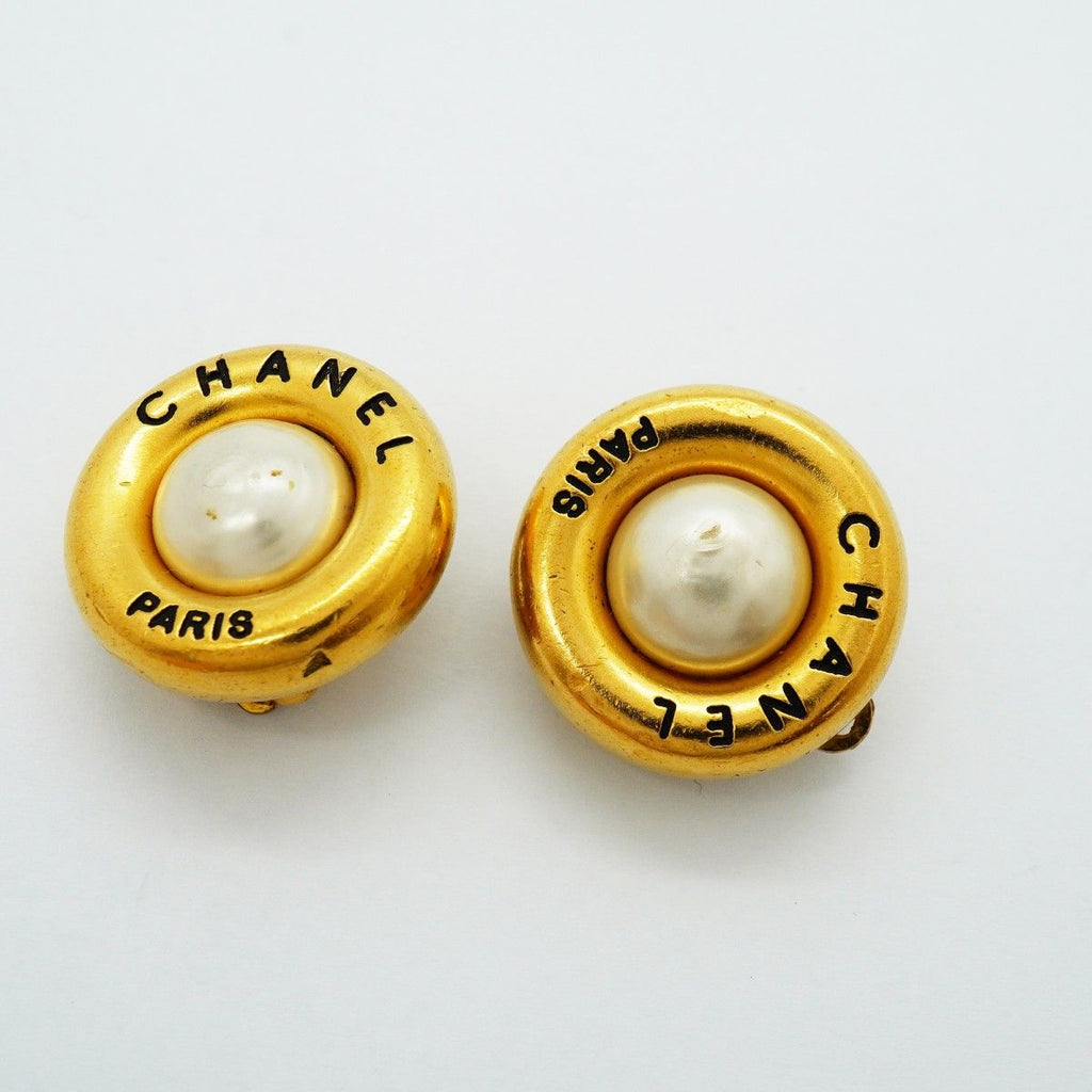 Chanel Earrings Vintage Logo Round — view 7