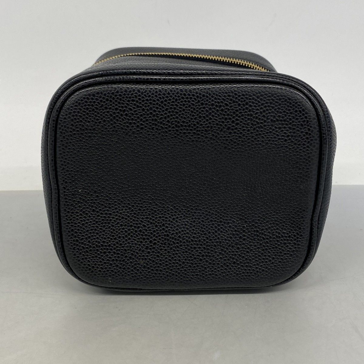 Chanel Vanity Bag Caviar Leather Black Gold — view 3