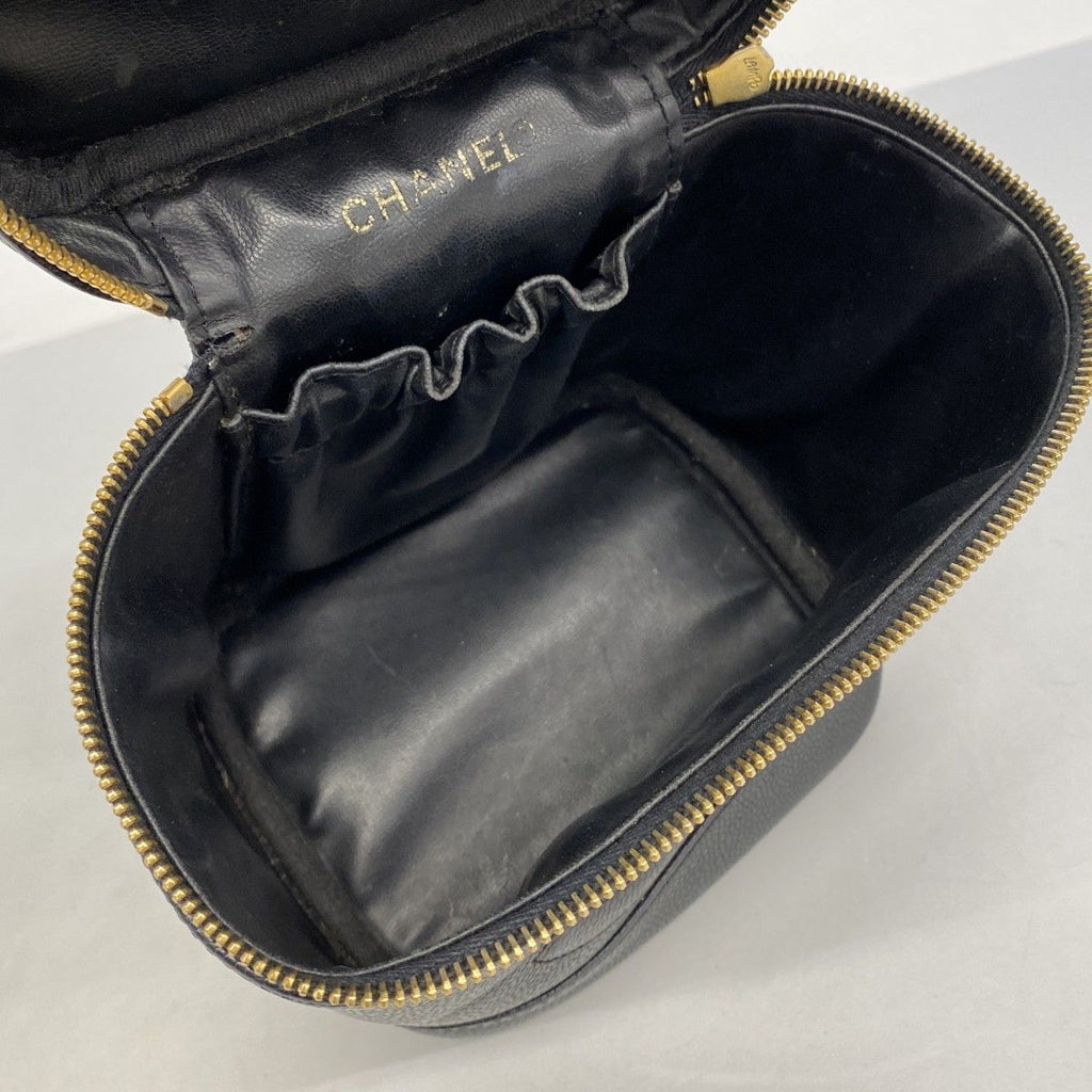 Chanel Vanity Bag Caviar Leather Black Gold — view 4