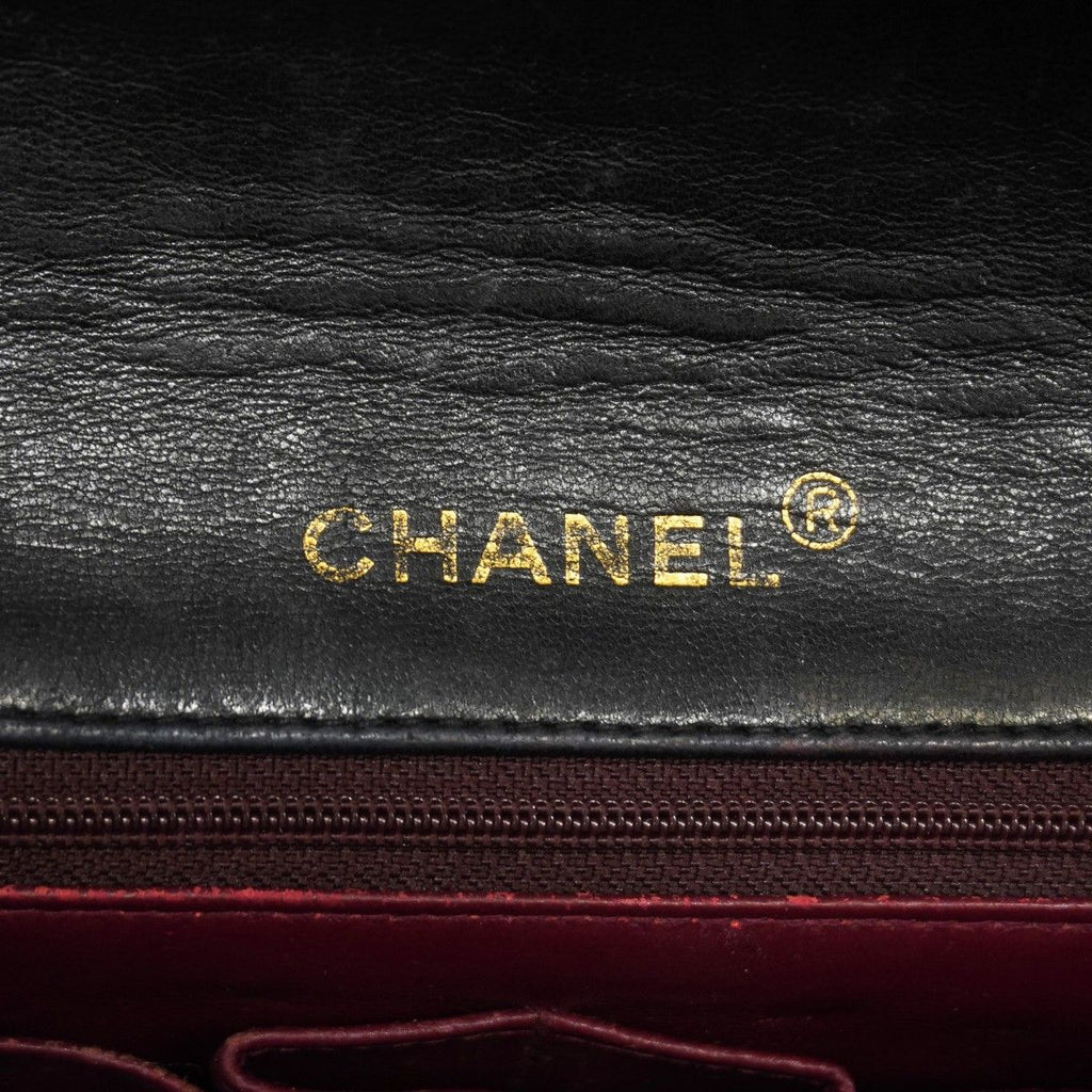 Chanel Shoulder Bag Quilted Lambskin Black Gold — view 5