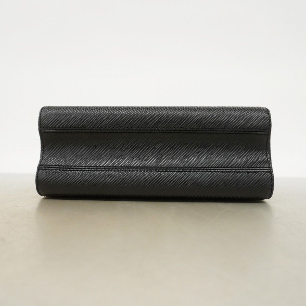 Louis Vuitton Handbag Epi Twist MM Noir 2-Way — view 3