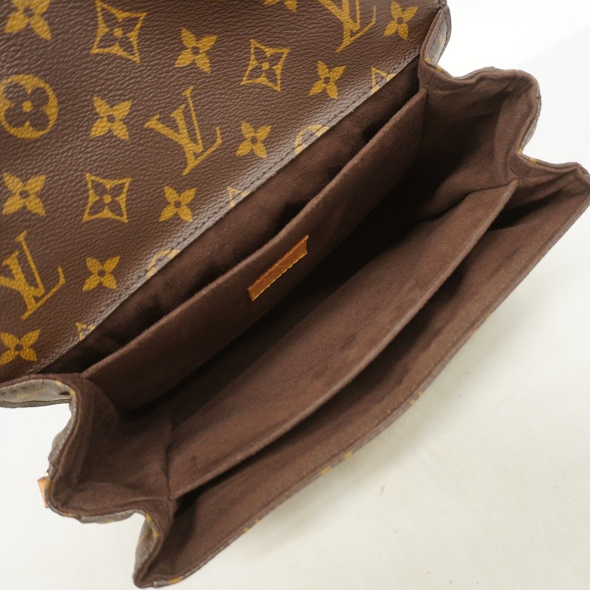 Louis Vuitton Handbag Monogram Pochette Metis MM Brown 2-Way — view 4