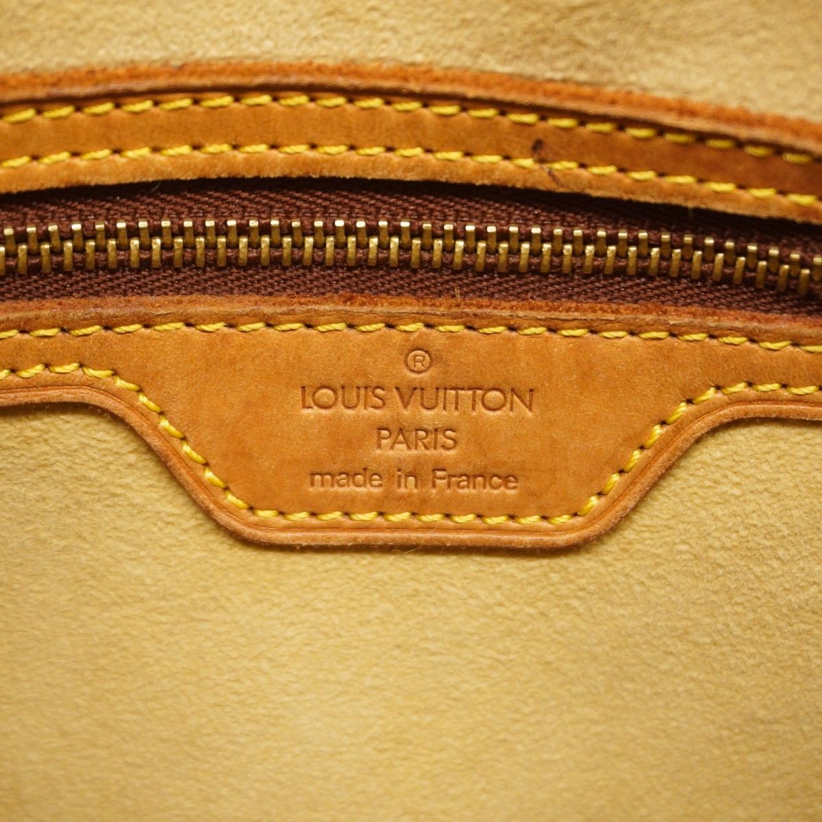 Louis Vuitton Shoulder Bag Monogram Looping GM Brown — view 5