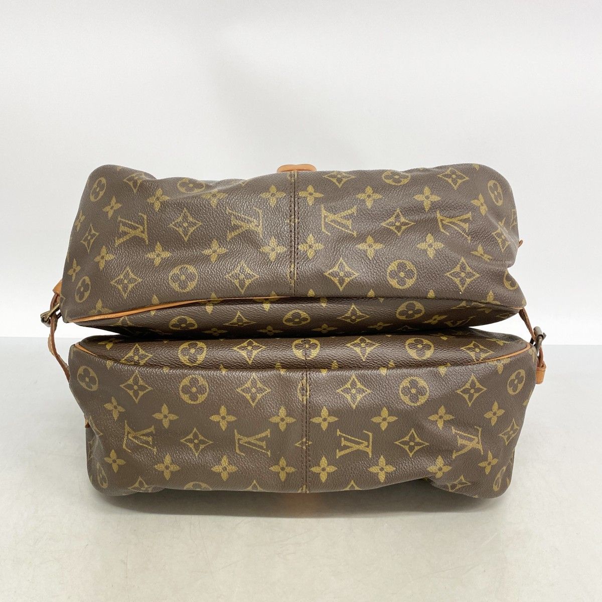 Louis Vuitton Shoulder Bag Monogram Saumur 35 Brown — view 3