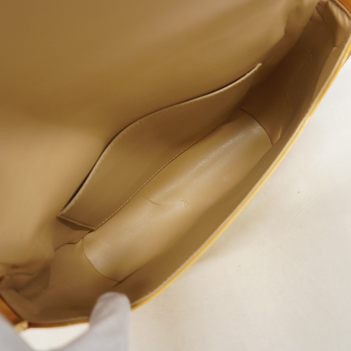Louis Vuitton Shoulder Bag Vernis Thompson Street Beige — view 4