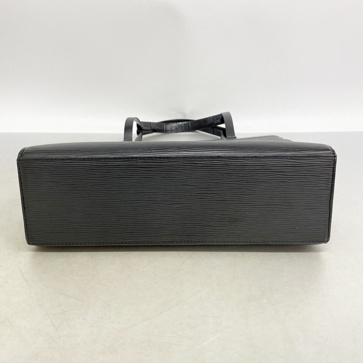 Louis Vuitton Tote Epi Croisette PM Noir — view 3