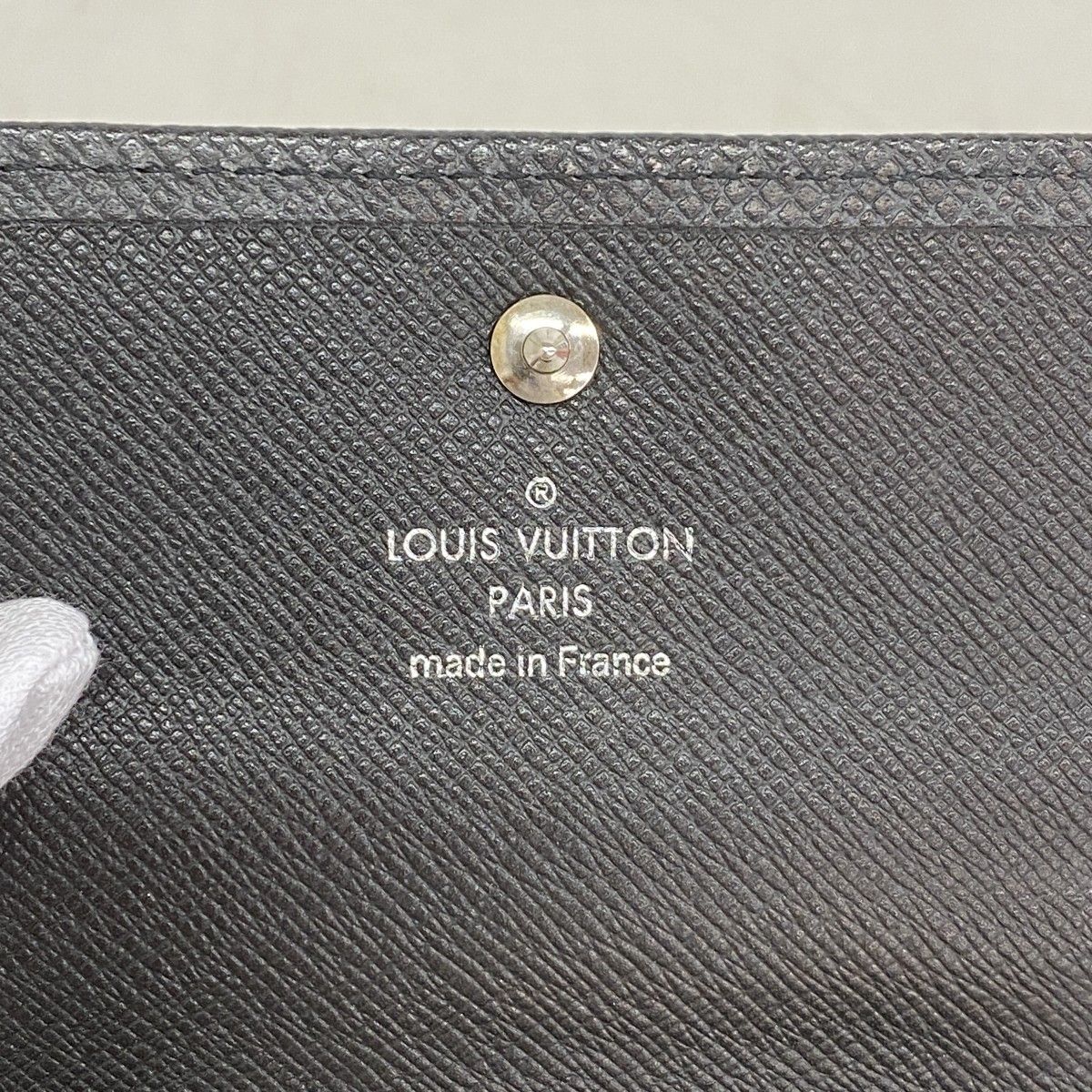 Louis Vuitton Coin Case Taiga Porte-Monnaie Sergei Ardoise — view 4