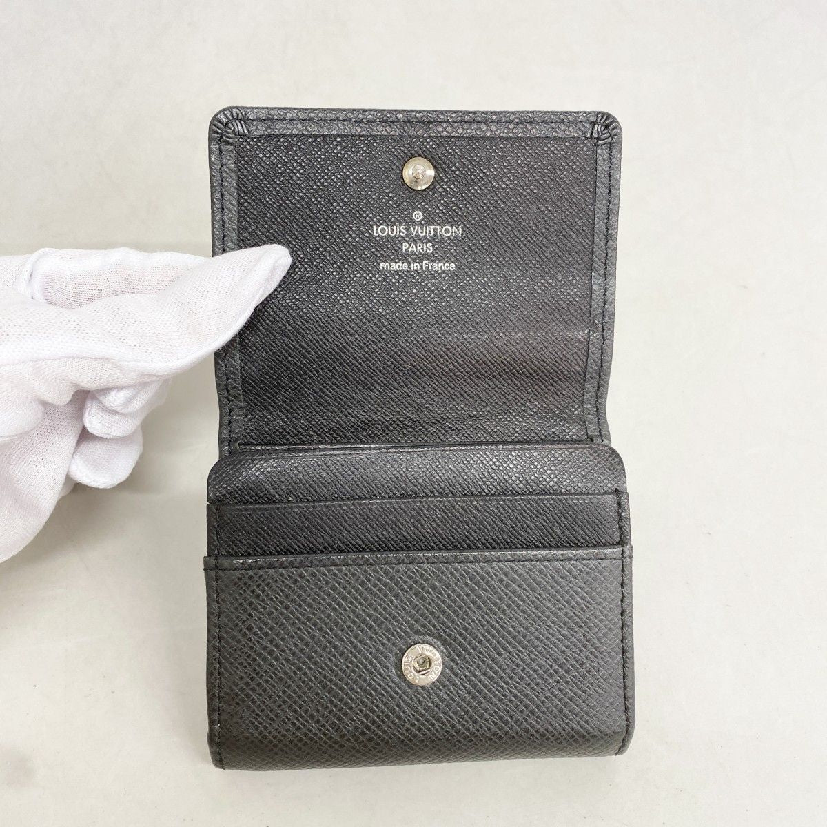 Louis Vuitton Coin Case Taiga Porte-Monnaie Sergei Ardoise — view 3