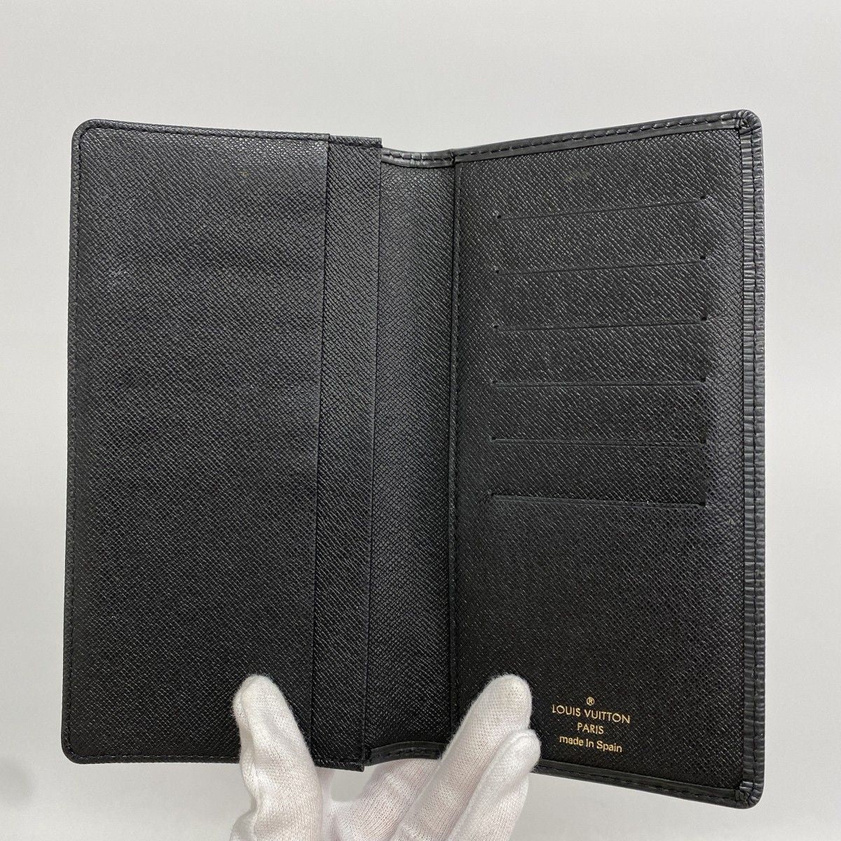 Louis Vuitton Long Bill Holder Epi Card Cles Noir — view 3