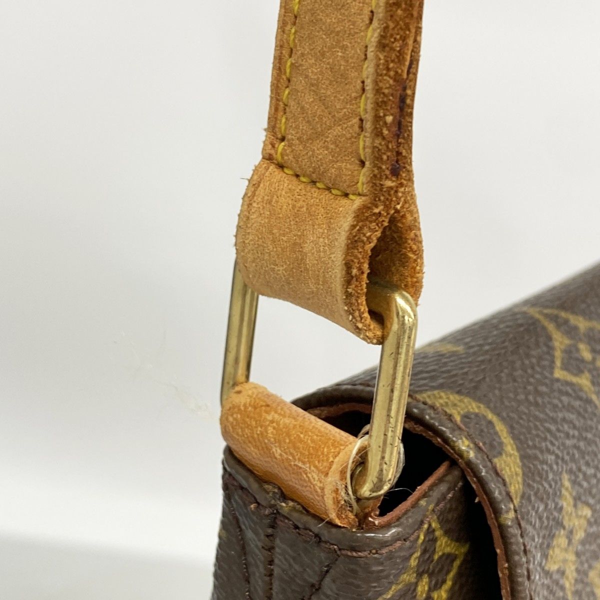 Louis Vuitton Shoulder Bag Monogram Musette Brown — view 8