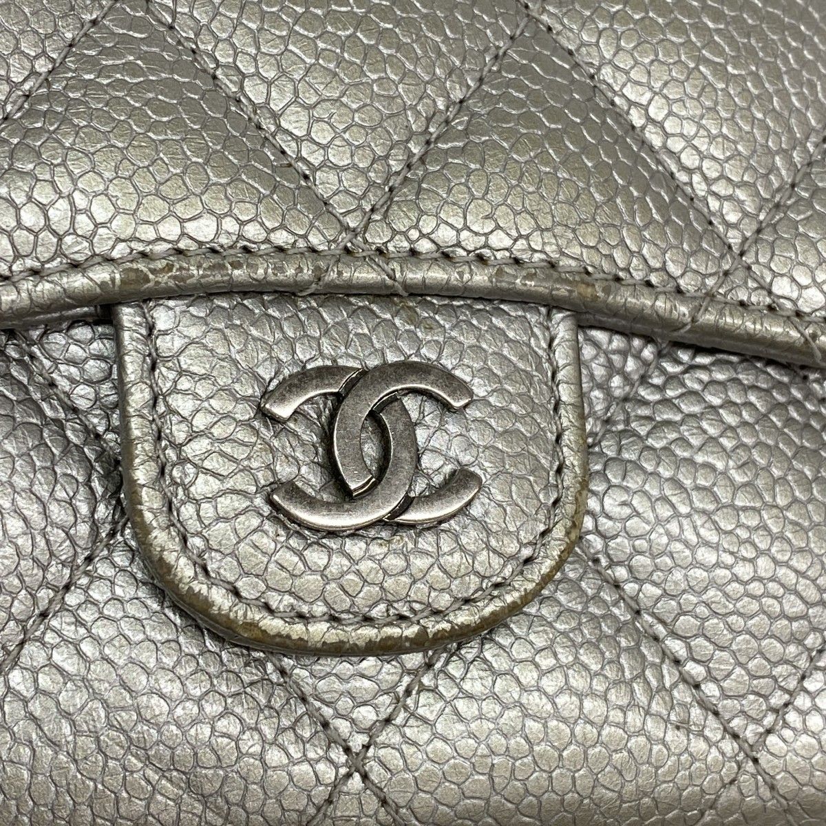 Chanel Card Case Quilted Caviar Leather Silver — view 8