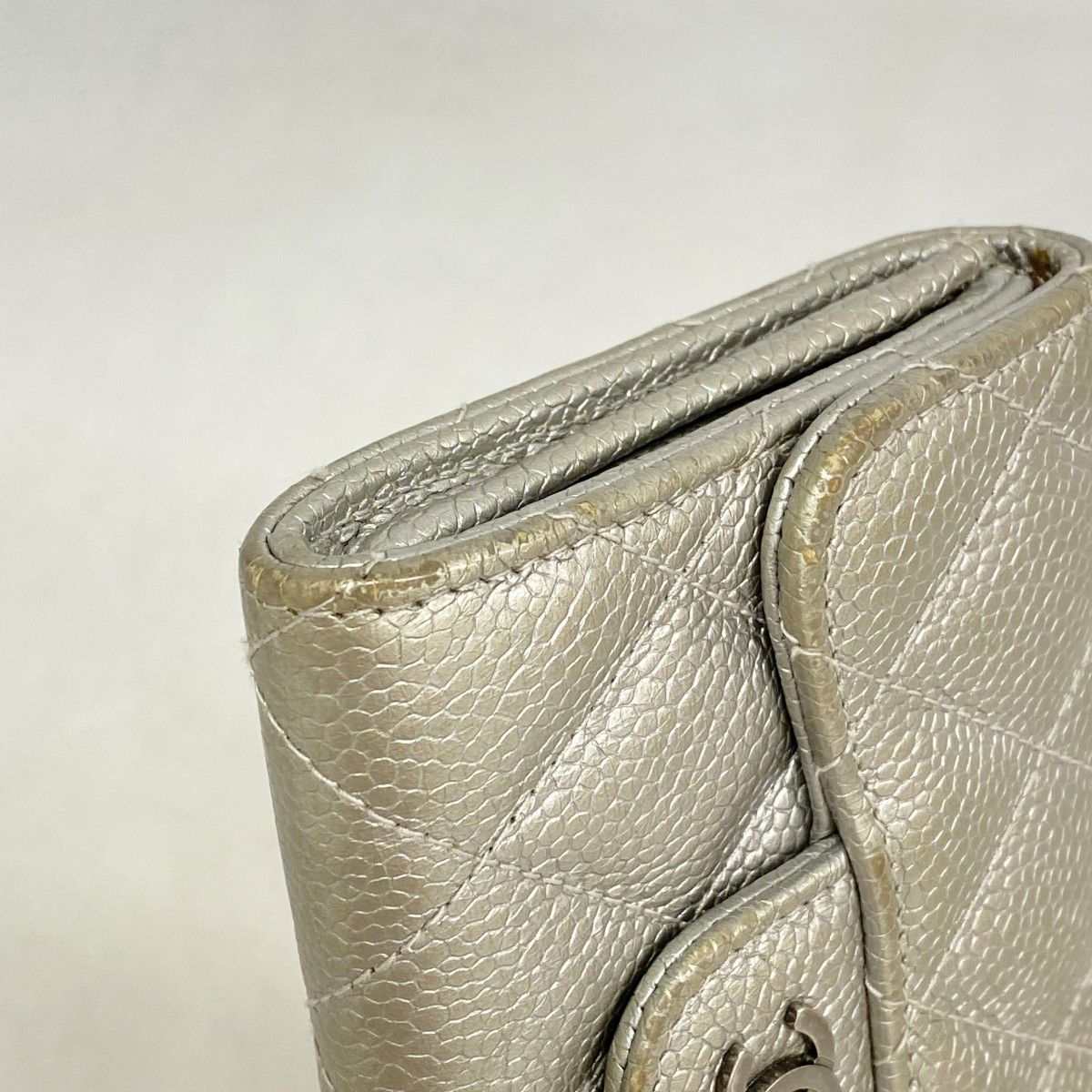 Chanel Card Case Quilted Caviar Leather Silver — view 5