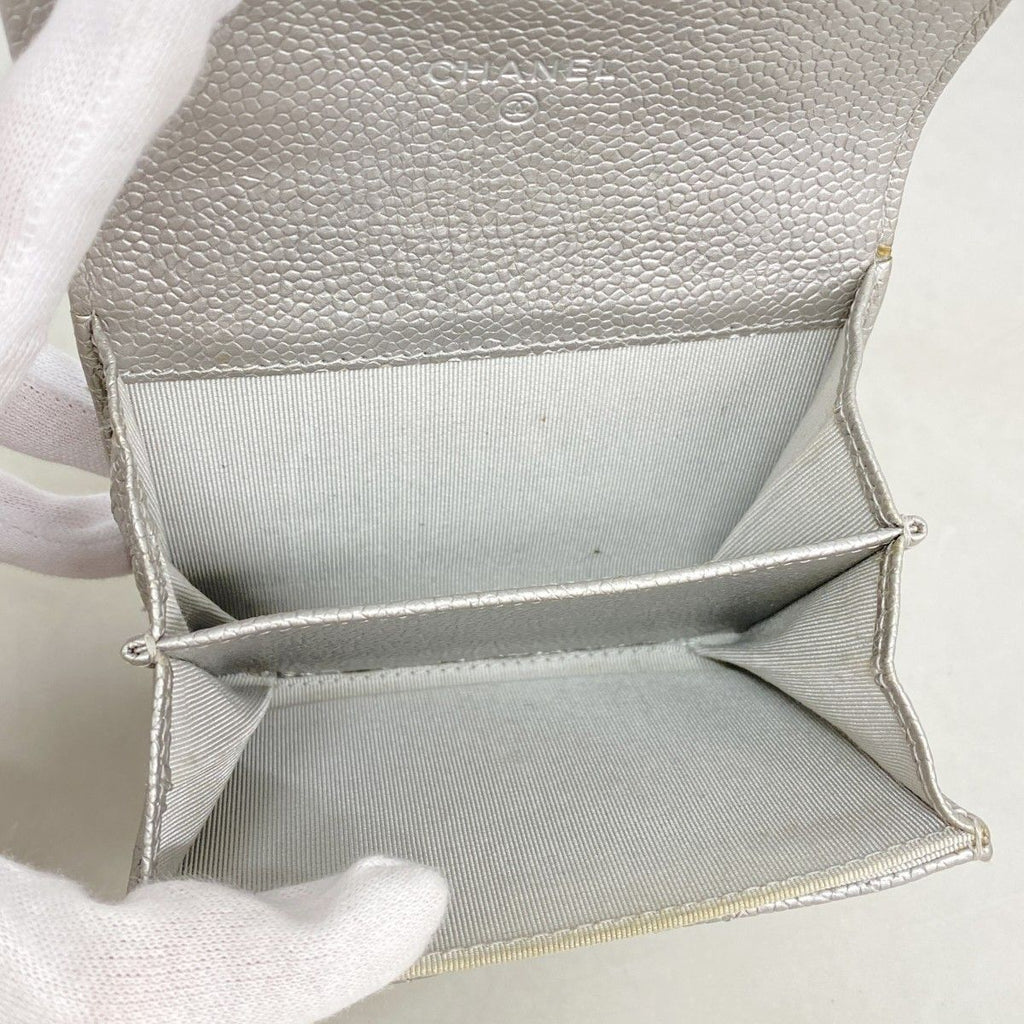 Chanel Card Case Quilted Caviar Leather Silver — view 3