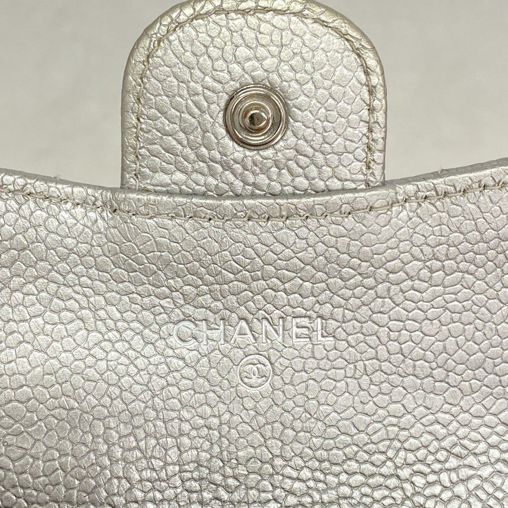 Chanel Card Case Quilted Caviar Leather Silver — view 4