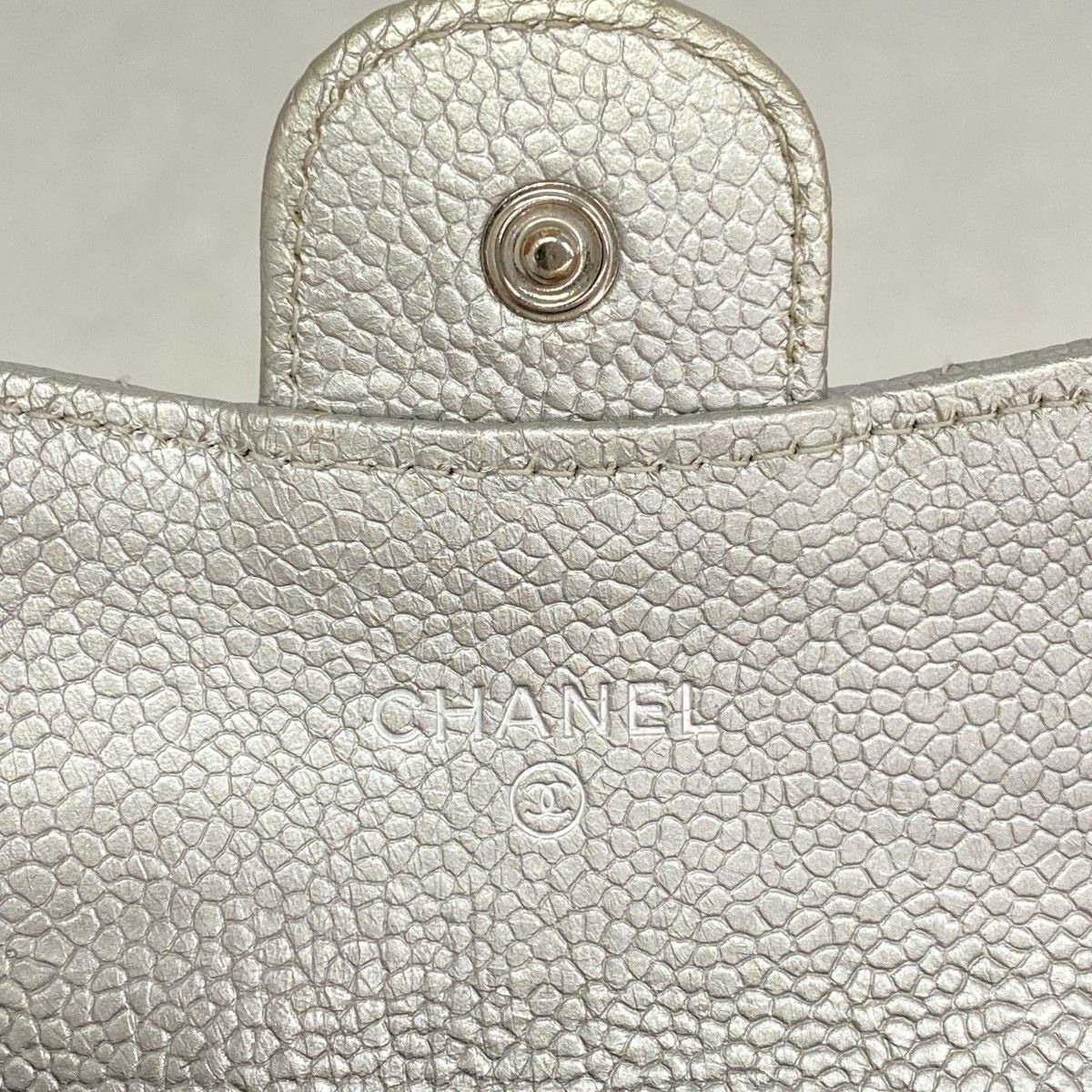 Chanel Card Case Quilted Caviar Leather Silver — view 4