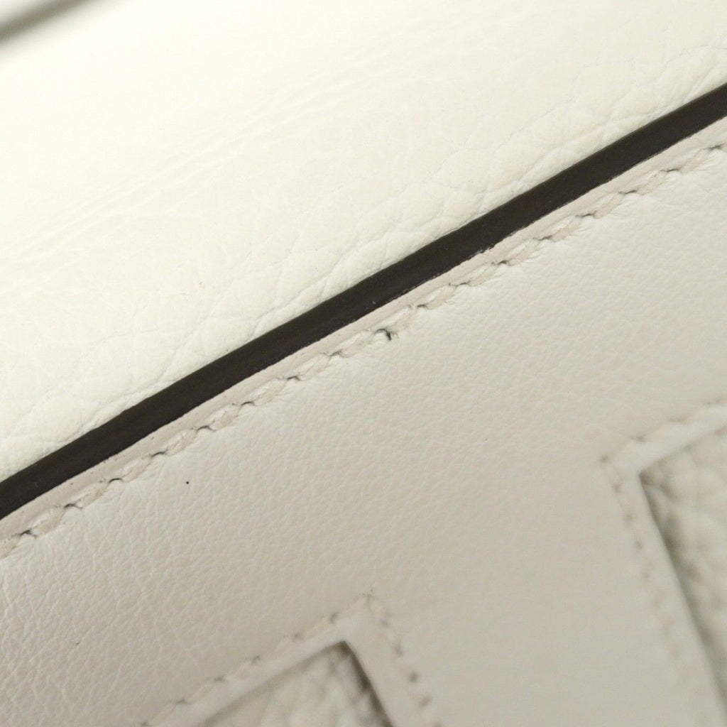 Hermes Handbag in the Loop 18 Taurillon Clemence New White Gold — view 6