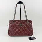 Chanel CC Logo Quilted Chain Shoulder Bag Leather Bordeaux Red Silver Vintage — view 3