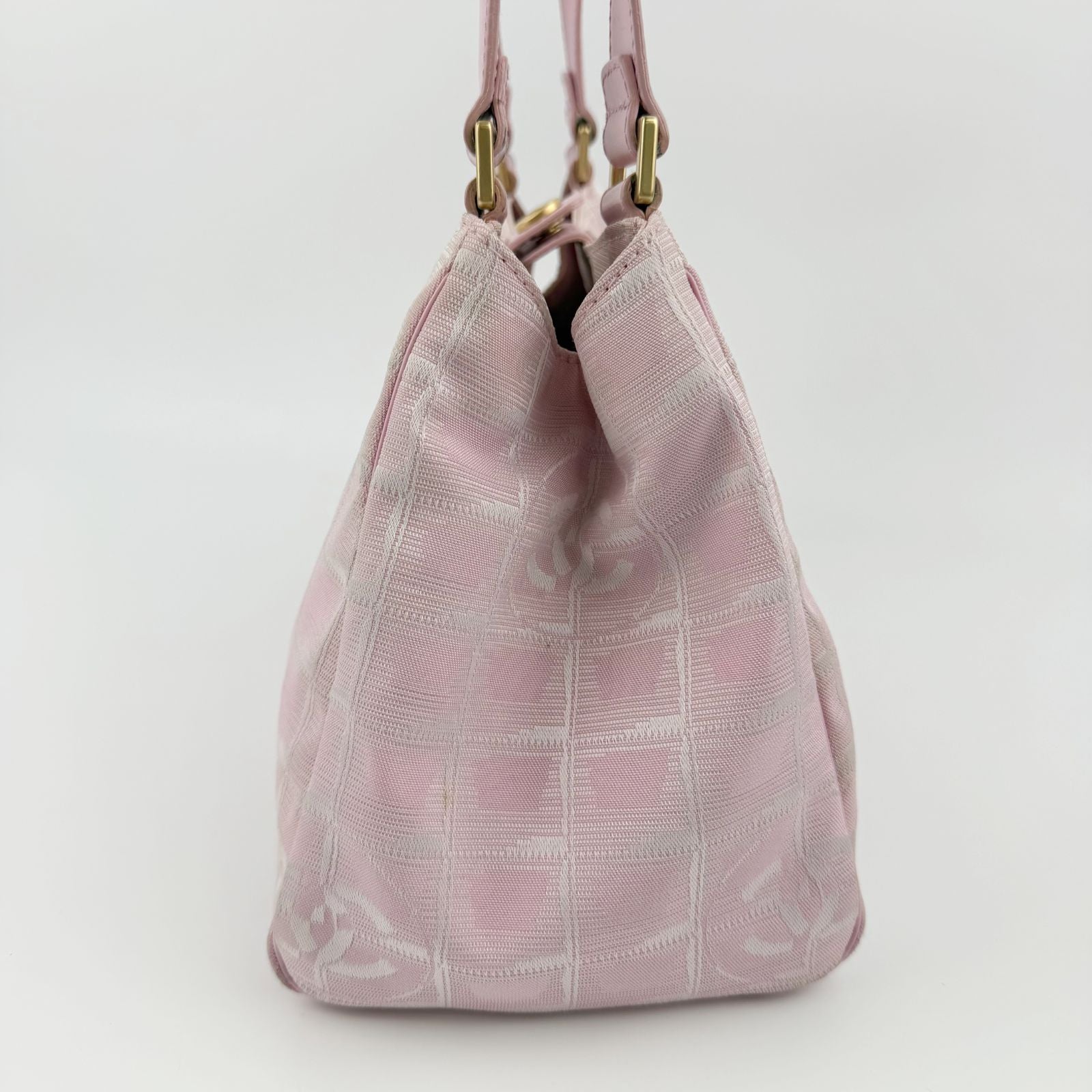 Chanel New Travel Line CC Logo Handbag Nylon Leather Pink Gold Vintage — view 5